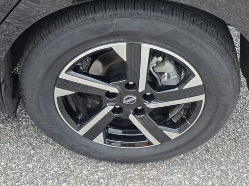 Used 2025 Nissan Sentra SV FWD image 28