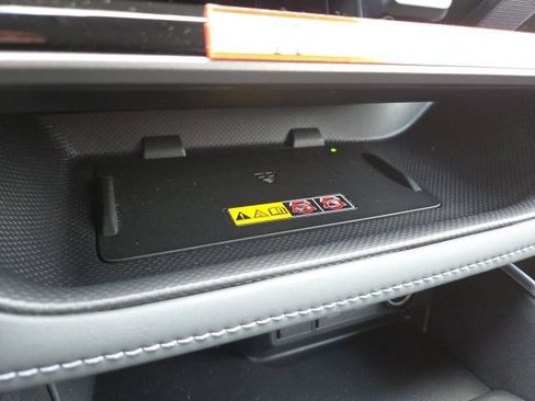 Used 2026 Toyota Highlander XLE AWD/4WD image 17