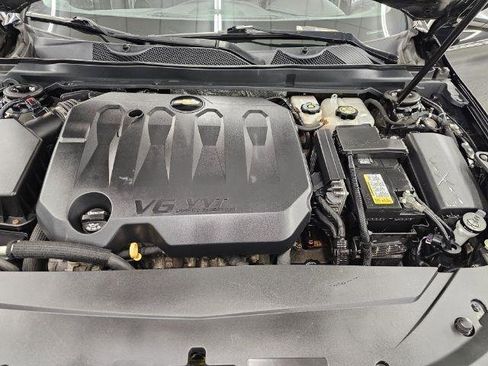Used 2019 Chevrolet Impala Premier w/ Premier Confidence Package FWD image 39