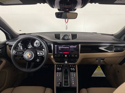 New 2025 Porsche Macan S image 21