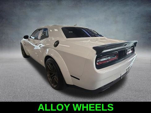 Used 2019 Dodge Challenger SRT Hellcat RWD image 8