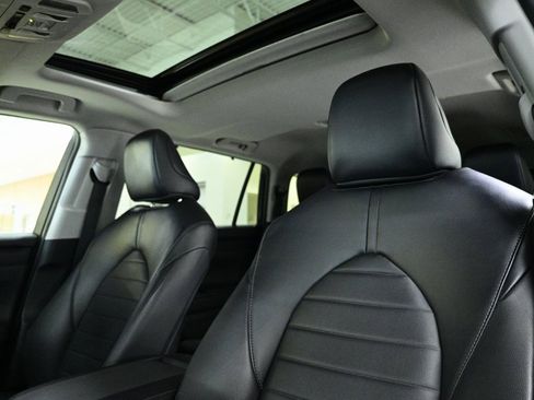 Used 2022 Toyota Highlander XLE image 20