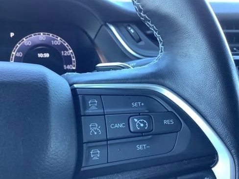 Certified 2021 Jeep Grand Cherokee L Laredo image 24