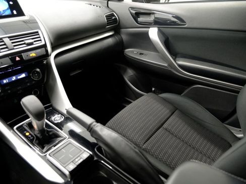 Used 2018 Mitsubishi Eclipse Cross LE image 26