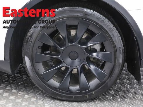 Used 2021 Tesla Model Y Long Range image 30