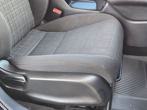 Used 2024 Honda HR-V LX image 27