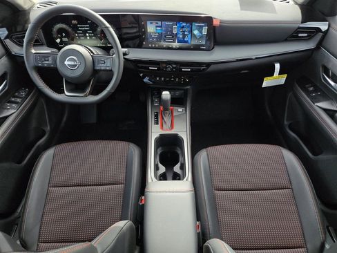 New 2026 Nissan Kicks SR w/ Cold Weather Package image 14