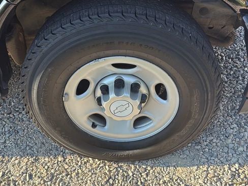 Used 2017 Chevrolet Express 3500 LS RWD image 42