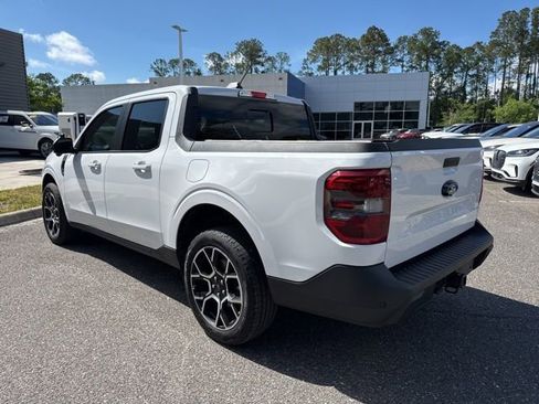 Used 2025 Ford Maverick Lariat AWD/4WD image 10