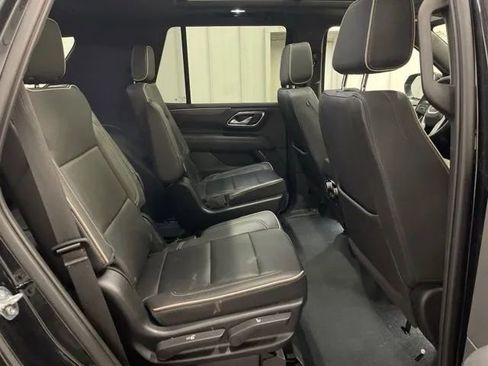 Used 2023 GMC Yukon SLT image 14