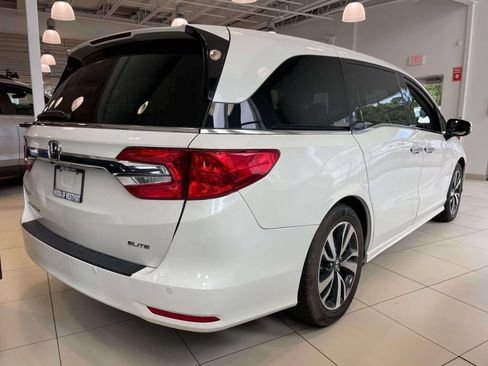 Used 2019 Honda Odyssey Elite image 4