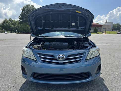 Used 2013 Toyota Corolla LE FWD image 50