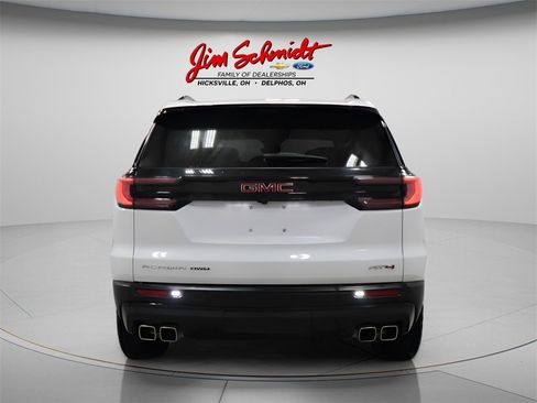 Used 2024 GMC Acadia AT4 image 5