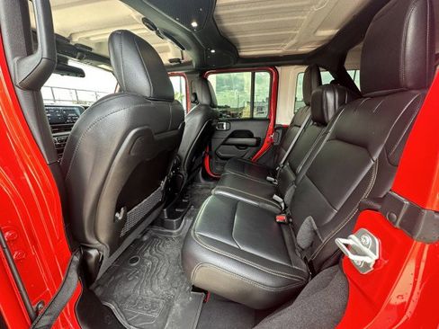 Used 2024 Jeep Wrangler Unlimited Sahara w/ Safety Group image 20