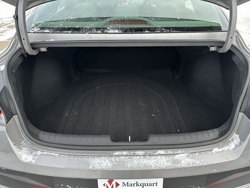 Used 2024 Hyundai Elantra SEL image 6