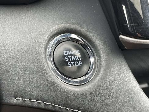 Certified 2022 Toyota Highlander XLE image 25