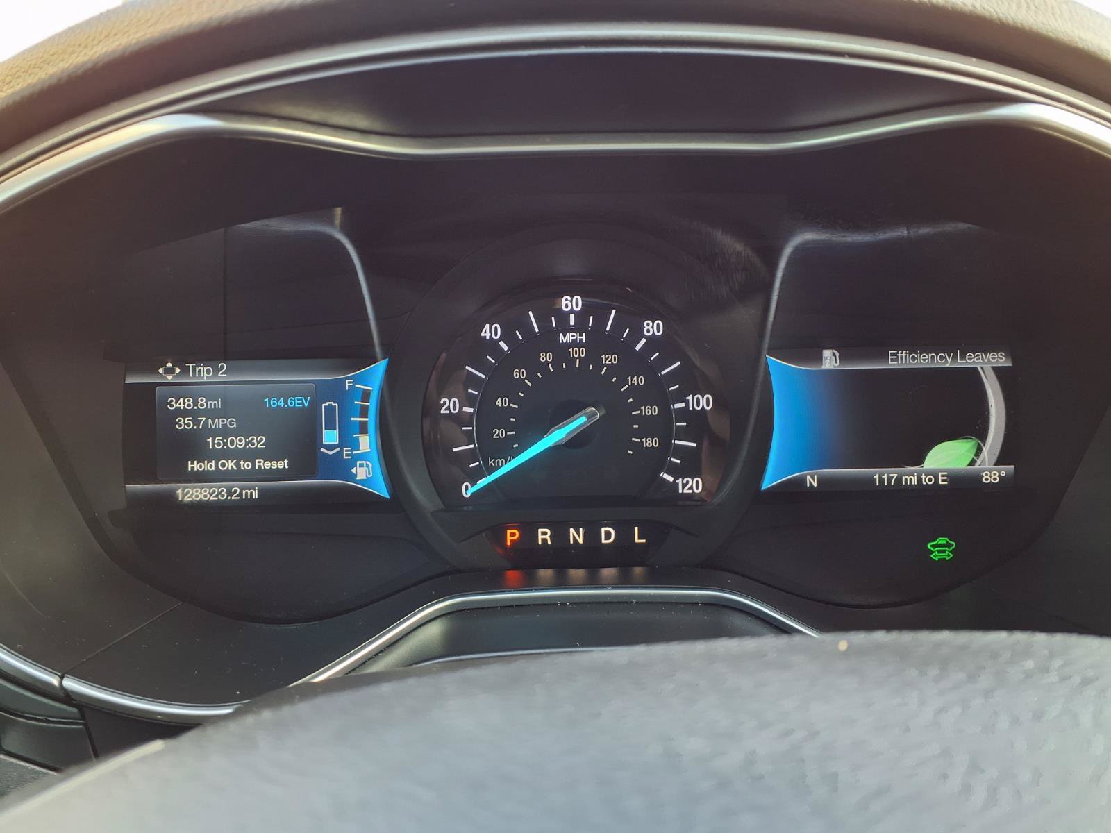 Used 2016 Ford Fusion Titanium FWD image 18