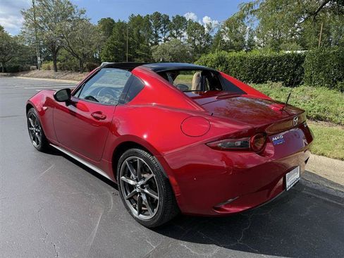 Used 2019 MAZDA MX-5 Miata RF Grand Touring RWD image 9