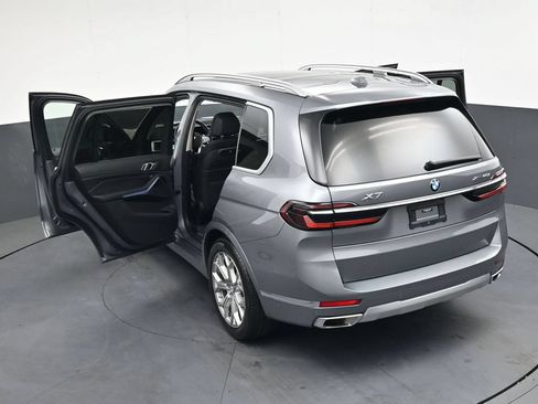 Used 2023 BMW X7 xDrive40i w/ Parking Assistance Package AWD/4WD image 45