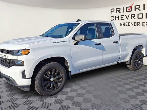 Certified 2020 Chevrolet Silverado 1500 Custom w/ Custom Value Package image 4