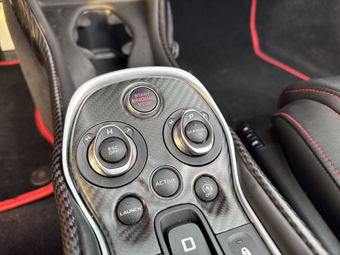 Used 2019 McLaren 570S Spider image 16