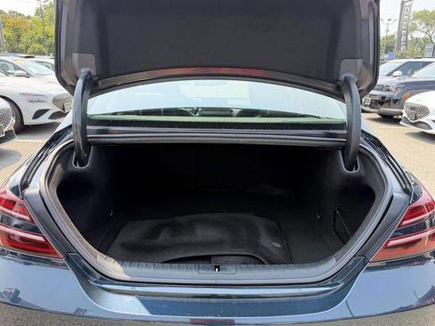 Certified 2025 Genesis G70 2.5T AWD/4WD image 9