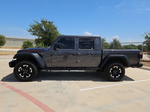 Used 2021 Jeep Gladiator Rubicon AWD/4WD image 6