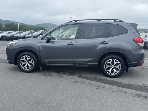Certified 2024 Subaru Forester Premium AWD/4WD image 7