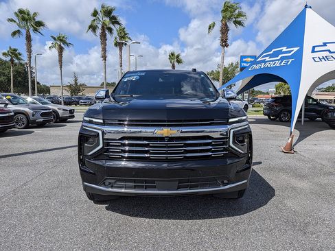 Certified 2025 Chevrolet Suburban Premier AWD/4WD image 8