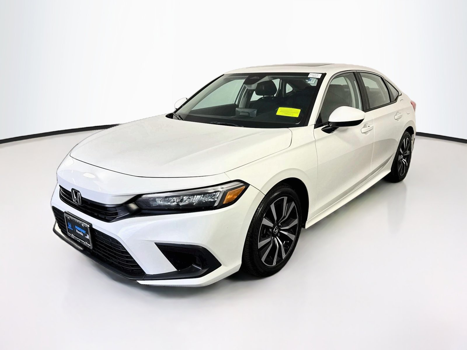 Used 2023 Honda Civic EX image 3