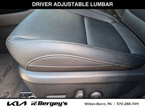 Certified 2025 Kia Seltos EX AWD/4WD image 15
