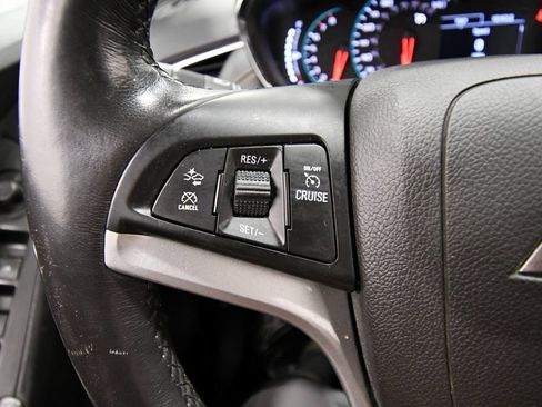 Used 2018 Chevrolet Trax Premier w/ Midnight Edition FWD image 20