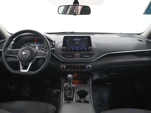 Used 2020 Nissan Altima 2.5 S AWD/4WD image 14