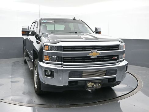 Used 2016 Chevrolet Silverado 2500 LTZ w/ Duramax Plus Package image 3