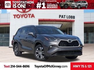 Used 2022 Toyota Highlander XLE 360° Tour