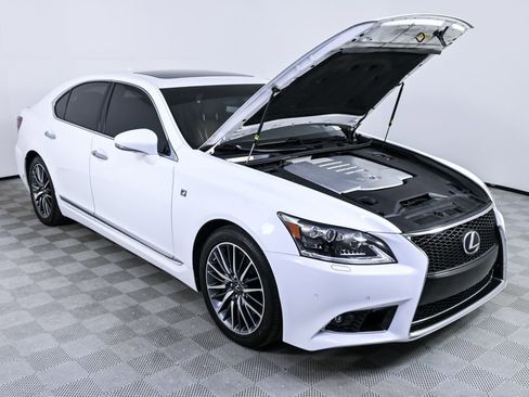 Used 2015 Lexus LS 460 w/ F Sport Package image 33