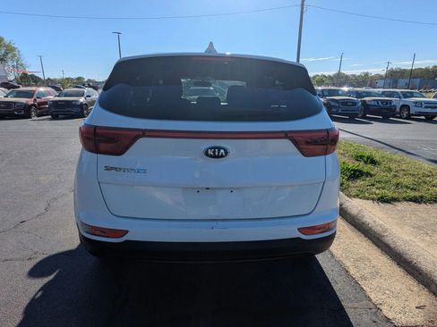Used 2017 Kia Sportage LX AWD/4WD image 6