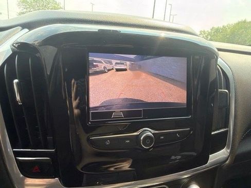 Used 2020 Chevrolet Traverse LS AWD/4WD image 30