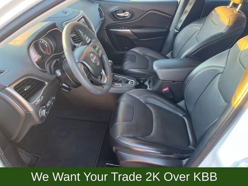 Used 2022 Jeep Cherokee Latitude Lux image 9