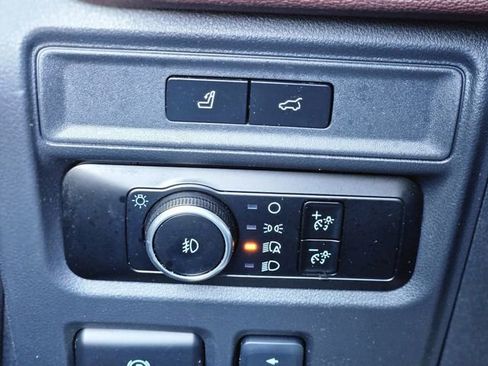 Used 2024 Ford Expedition Limited image 20