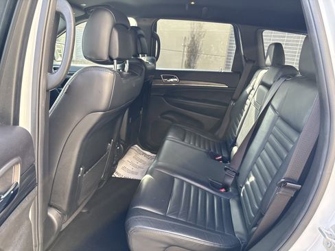 Used 2019 Jeep Grand Cherokee Limited X image 30
