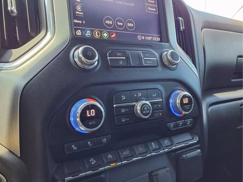 Used 2021 GMC Sierra 1500 SLT AWD/4WD image 12