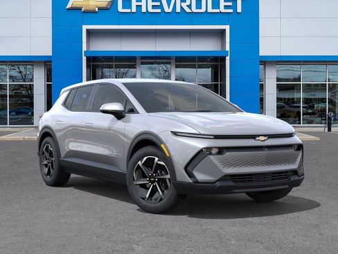 New 2026 Chevrolet Equinox EV LT image 7