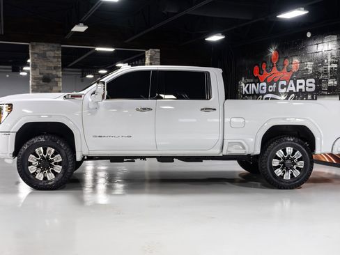 Used 2025 GMC Sierra 2500 Denali image 14