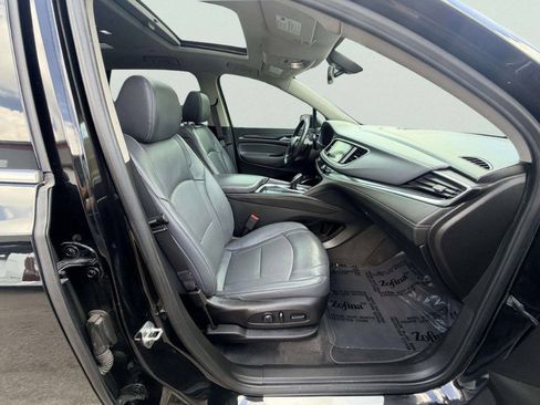 Used 2019 Buick Enclave Essence AWD/4WD image 29