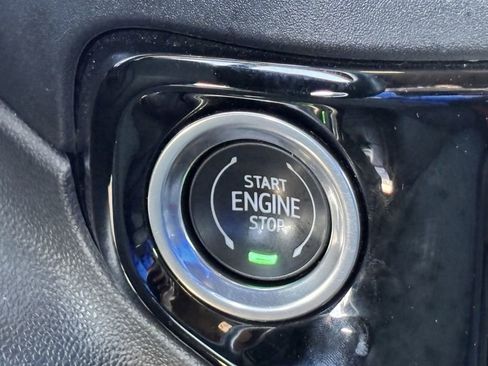 Used 2024 Chevrolet Silverado 2500 ZR2 image 19