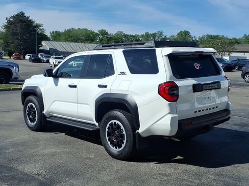 Certified 2026 Toyota 4Runner TRD Off-Road Premium AWD/4WD image 20