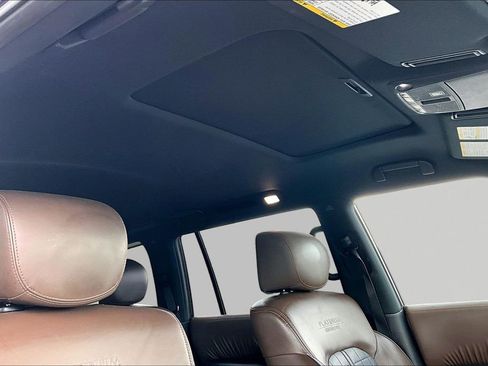 Used 2019 Nissan Armada Platinum w/ Captain's Chairs Package image 26