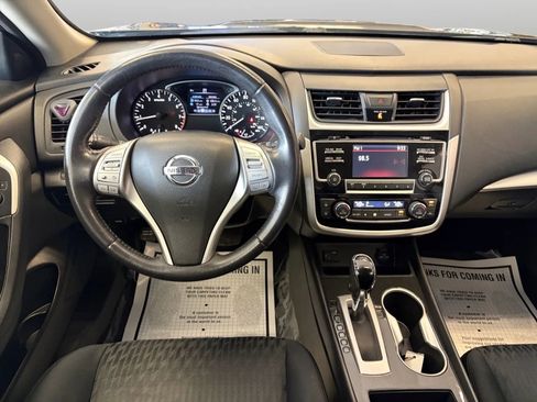 Used 2018 Nissan Altima 2.5 SV FWD image 58