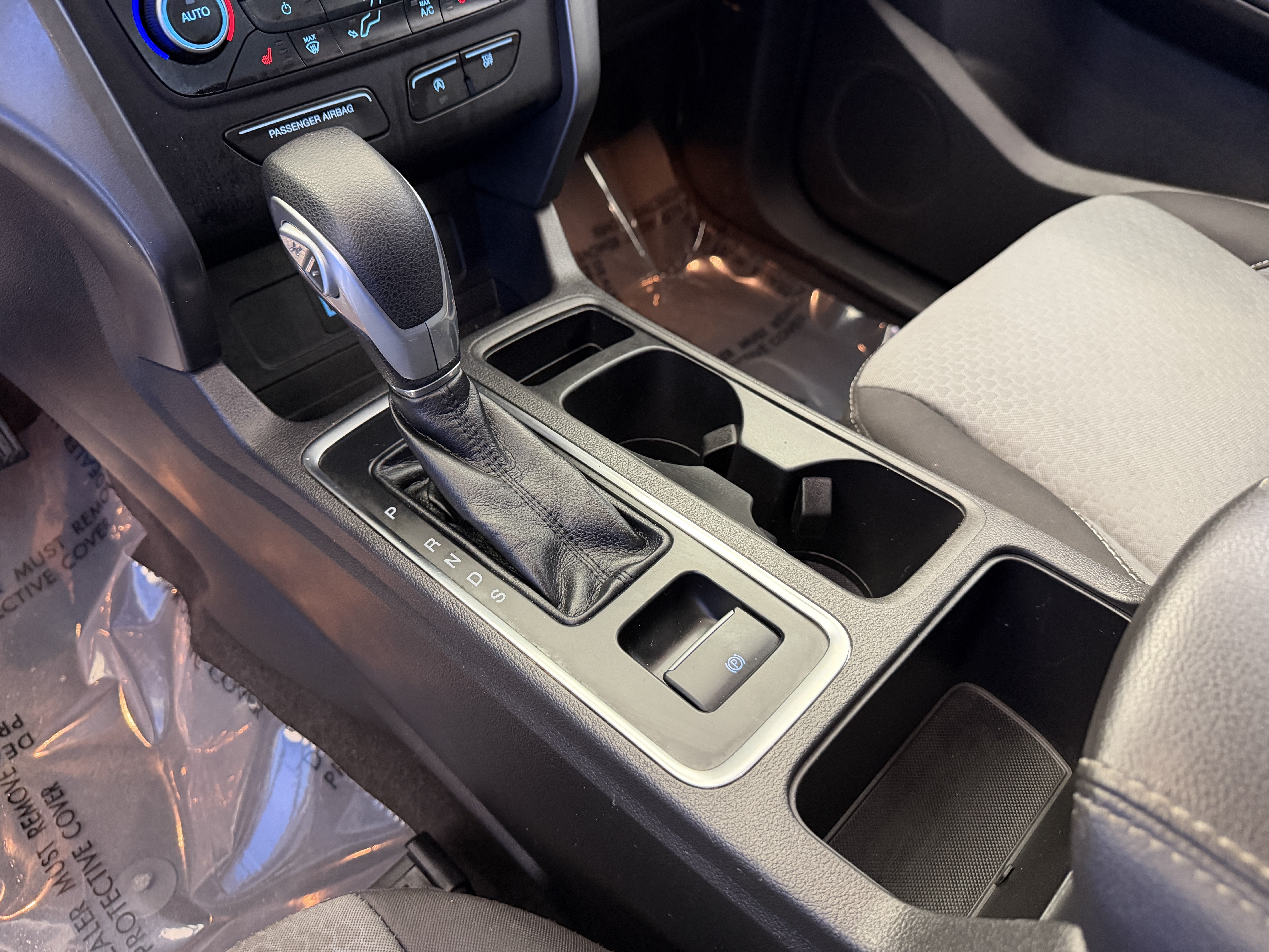 Used 2019 Ford Escape SE FWD image 23